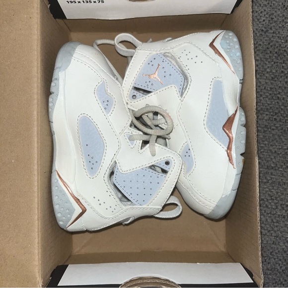 EUC✨ Jordan True Flight GP 'Red Bronze' 5c - Picture 2 of 9